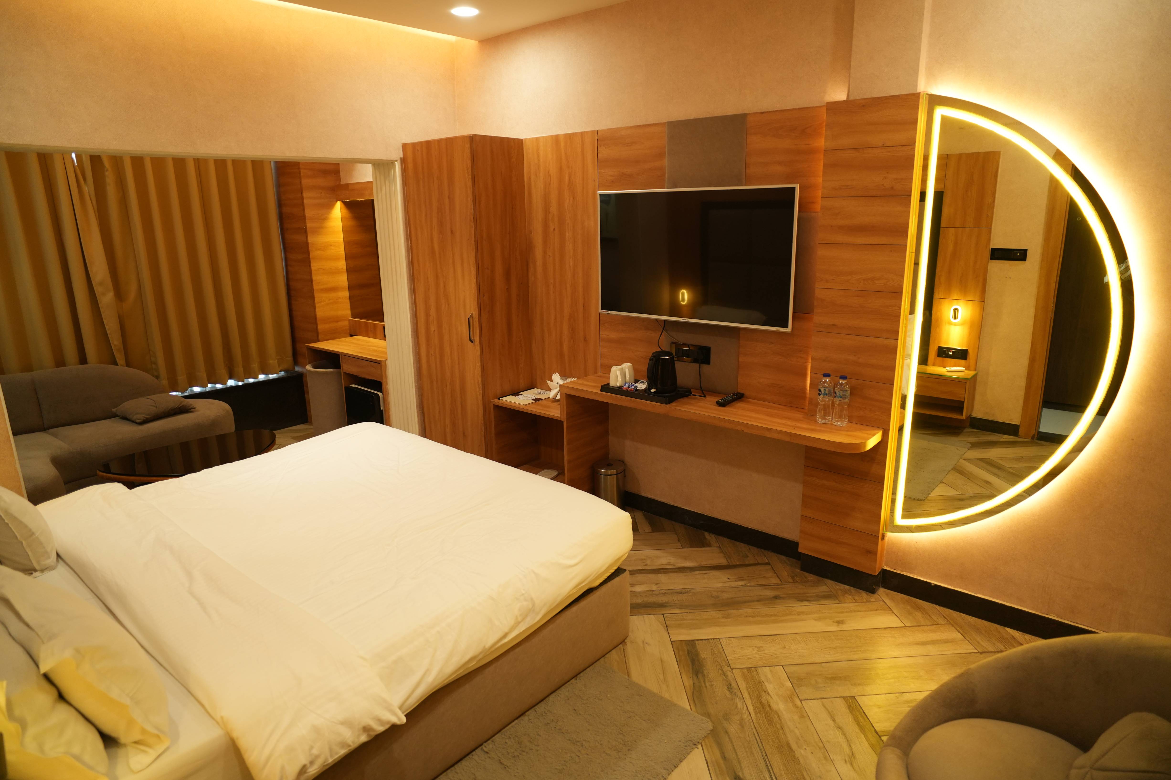 Suite Room 